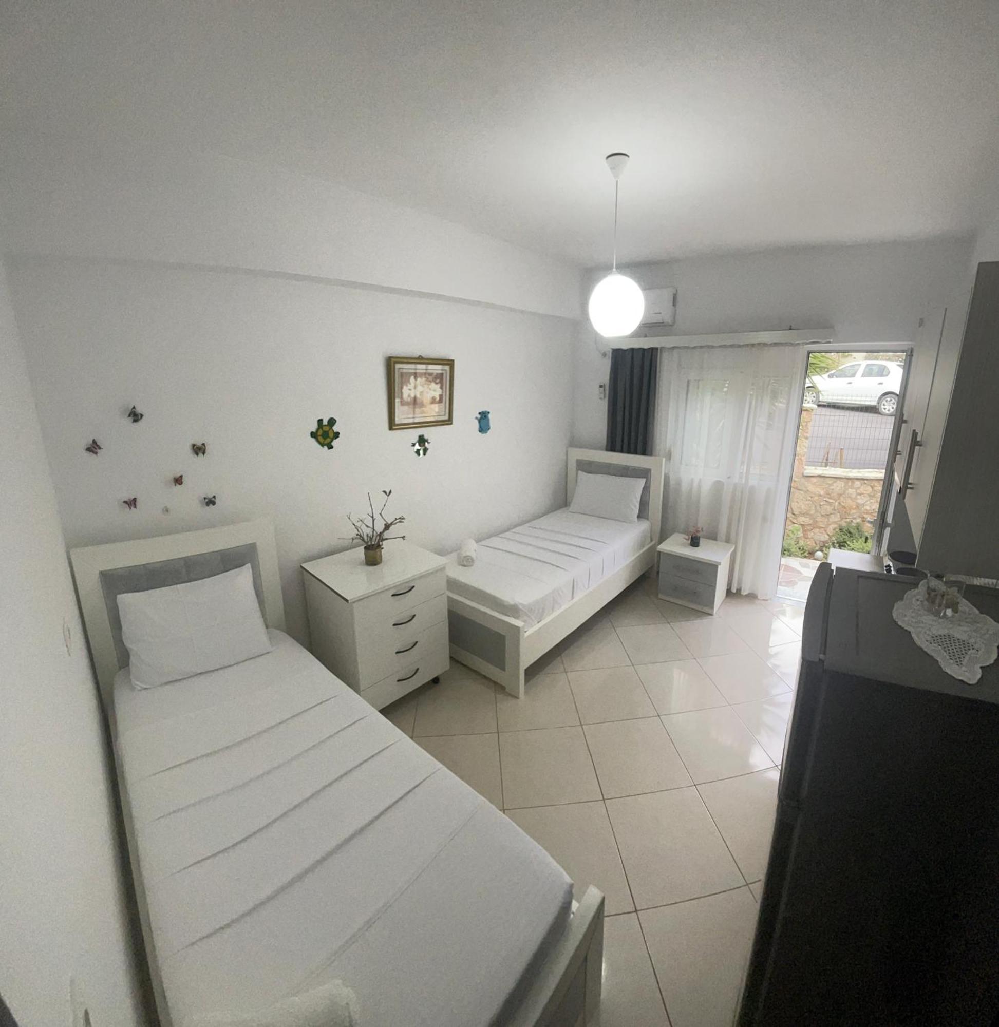 Guesthouse Shehu Ксамил Экстерьер фото